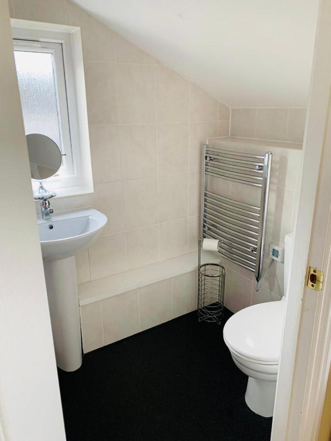 Nevis Rooms - Self Check In With Free Onsite Parking Inverlochy Exteriér fotografie